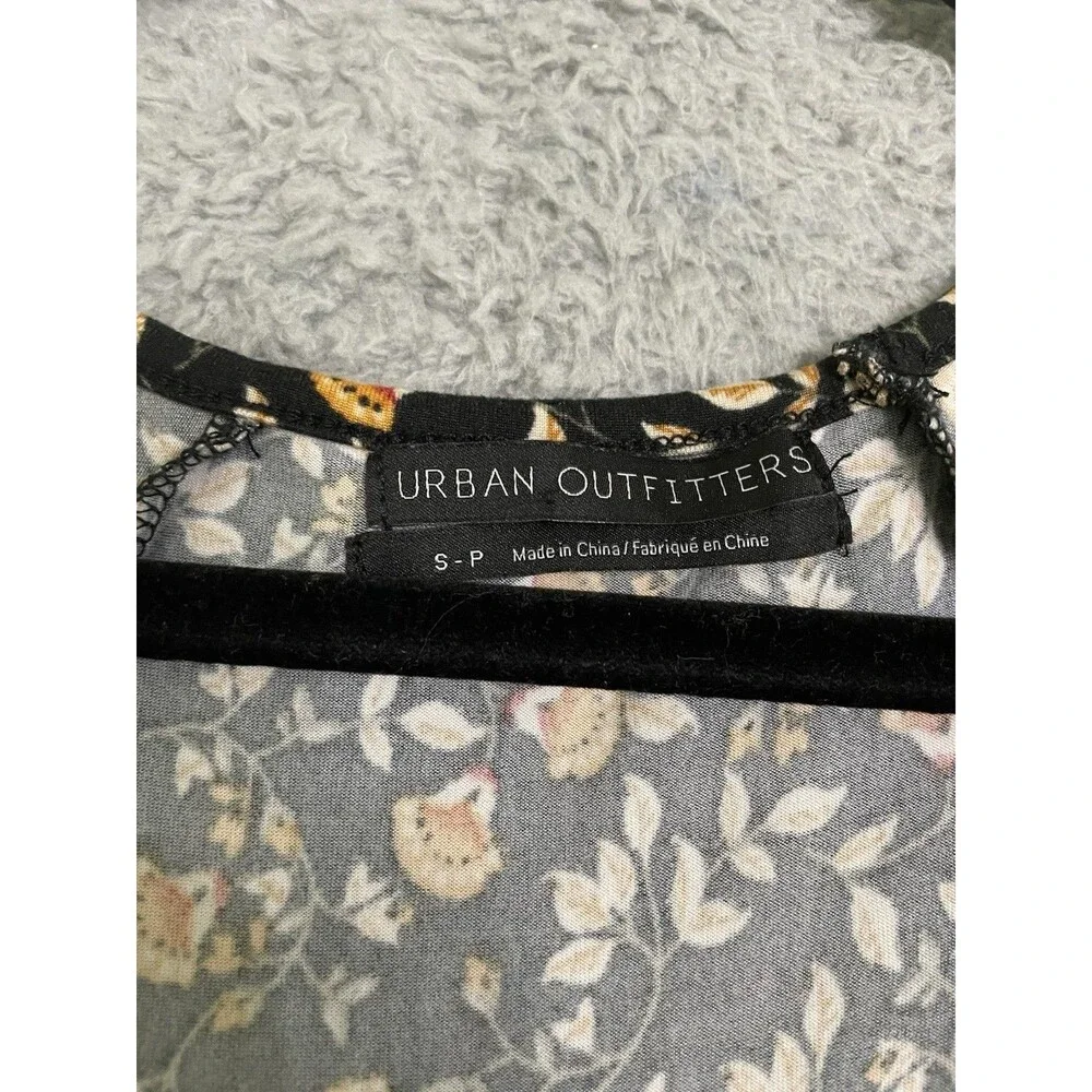 Urban Outfitters Women’s Julia Tiered Fit & Flare Black Beige Dress Size Small - Picture 3 of 10